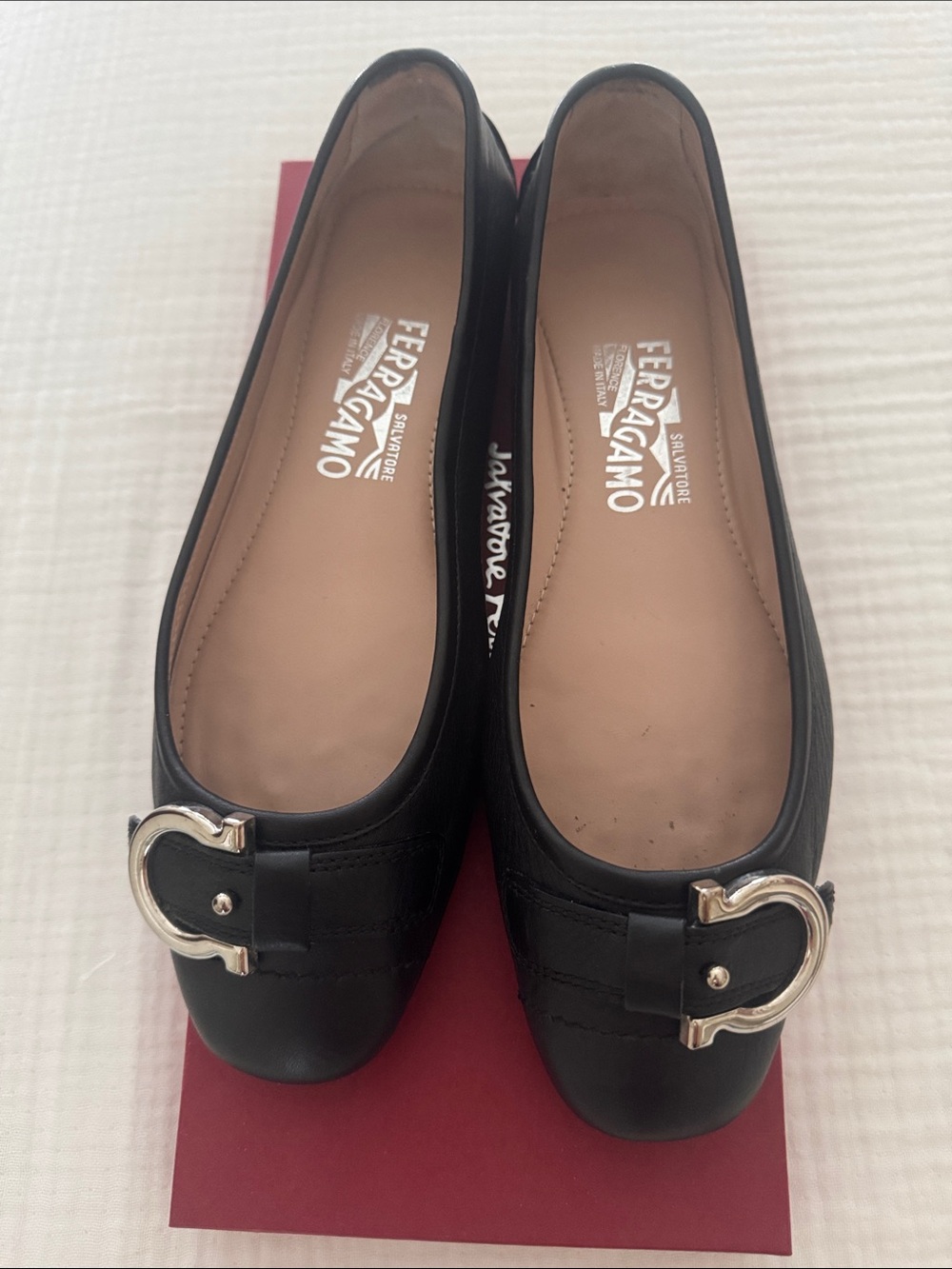 Salvatore Ferragamo Calandria Black Leather Buckle Ballet Flats. Like new. - Picture 2 of 5